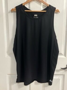 REI Co-Op Men's Running Tank Top Sleeveless Shirt Size Large Lightweight Vented